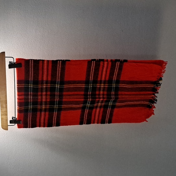 Red Plaid Scarf - Picture 3 of 4